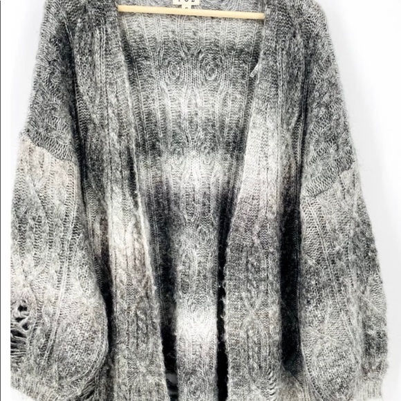 POL Gray Striped Long Sleeve Cable Knit Ombre Long distressed Cardigan Sweater S - Picture 2 of 5